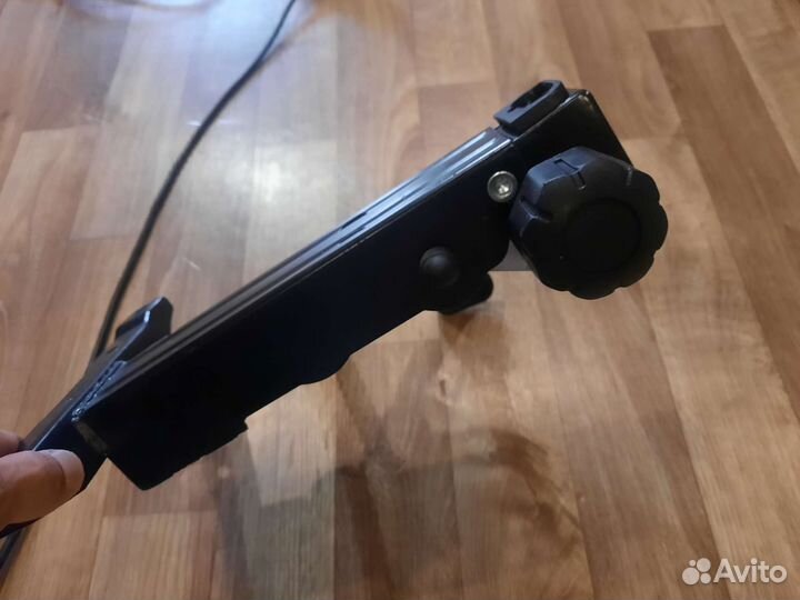 Крепление для игрового кресла