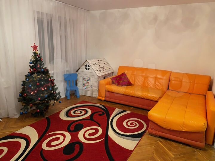 Дом 200 м² на участке 8 сот.