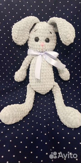 Вязаный заяц