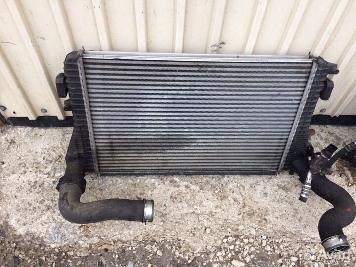 Радиатор турбонаддува куллер Volksvagen 2.0 TDI