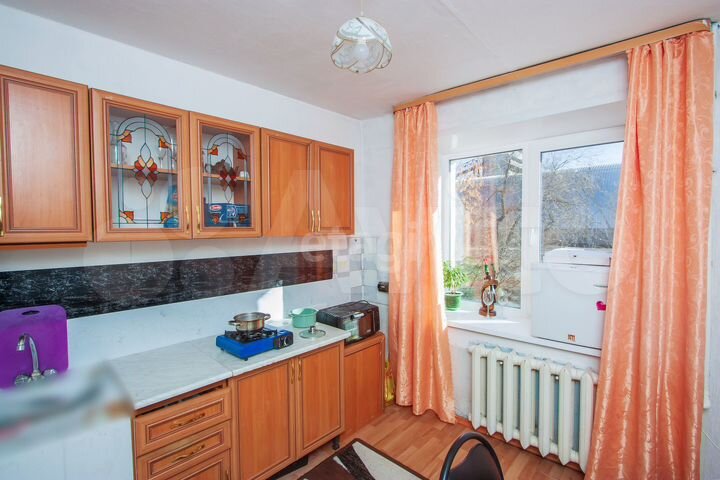 2-к. квартира, 48 м², 1/4 эт.
