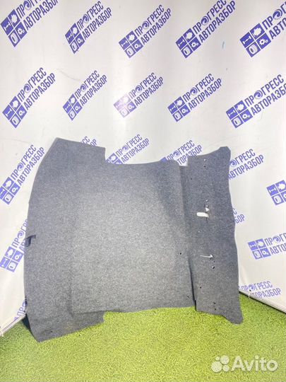 Пол багажника Skoda Octavia седан 1.4 BCA 2006