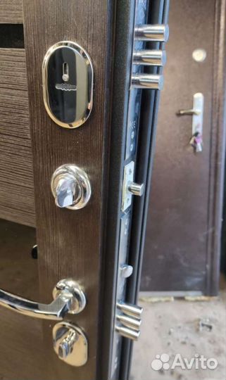 Дверь входная