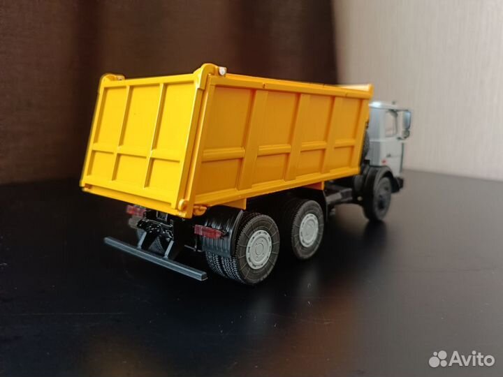 Маз самосвал 5516