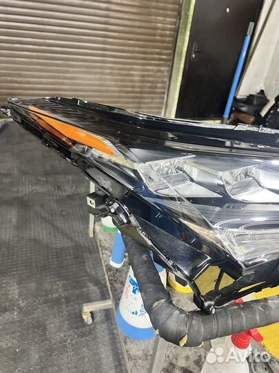 Фара правая lexus RX4