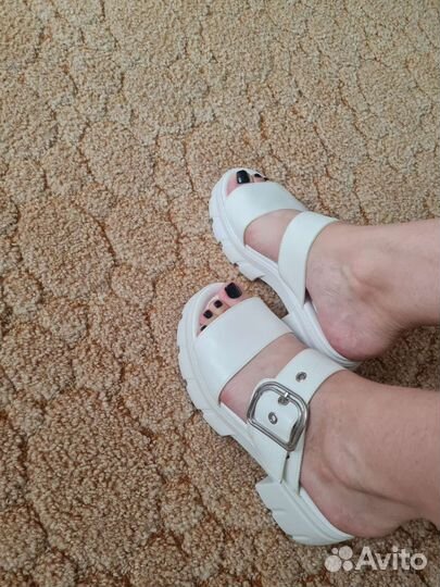 Шлепанцы новые
