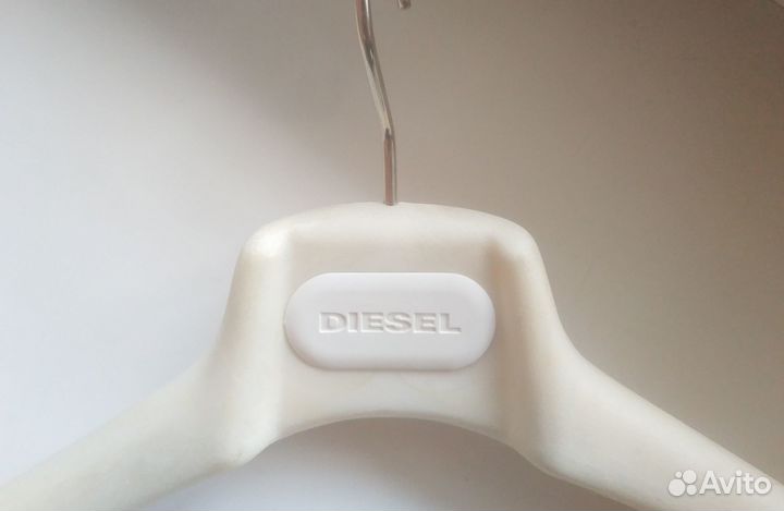 Вешалки плечики Diesel