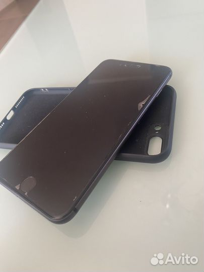 Телефон iPhone 8 plus