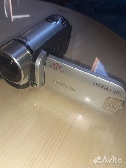 Видеокамера Canon + набор начинающего ютубера