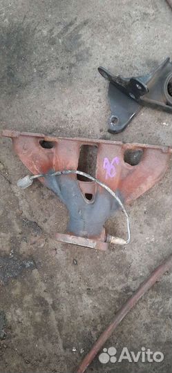 Колектор выпускной Dodge Caravan 1996-2000