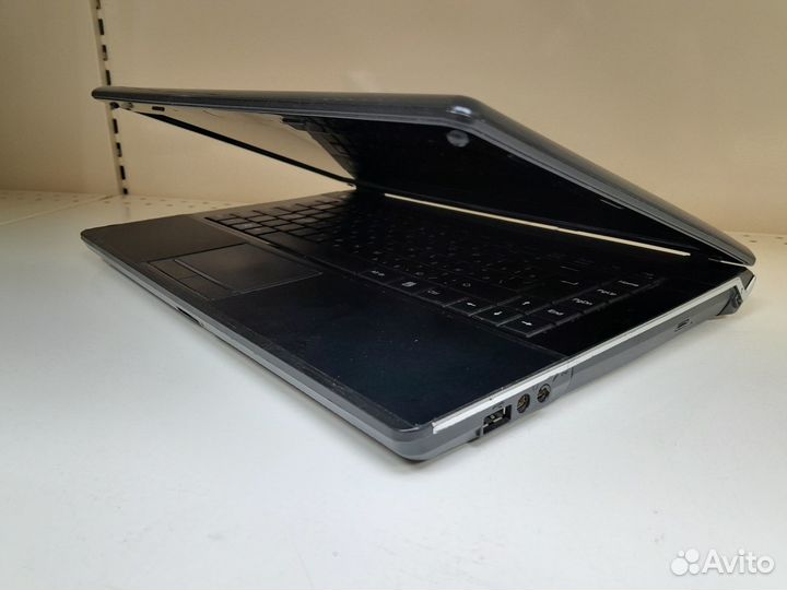 Ноутбук / Core I3 / 4Gb / Intel HD до 8Gb+SSD