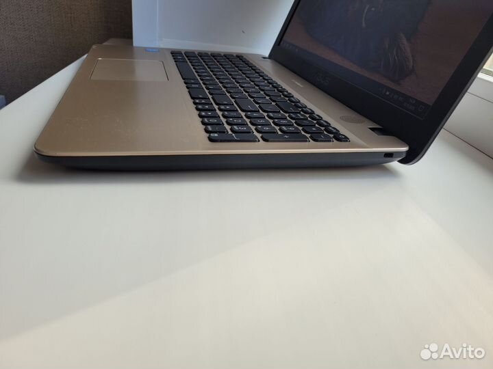 Современный asus для работы и учёбы