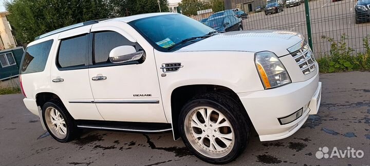 Cadillac Escalade 6.2 AT, 2007, 268 000 км