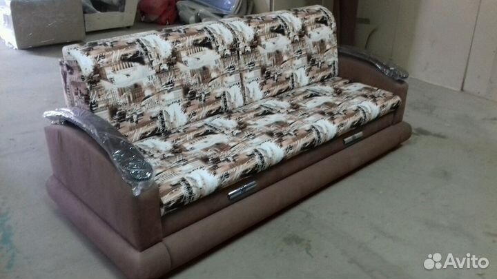 Перетяжка мягкой мебели,Мебель под заказ,для Кафе