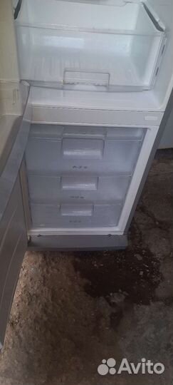 Холодильник бу LG