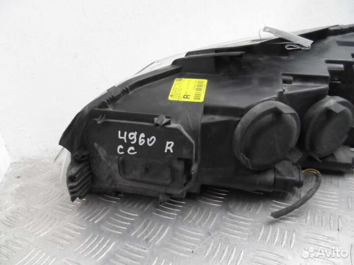 Фара правая Volkswagen Passat CC