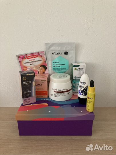 Набор косметичкских средств для ухода пакетом