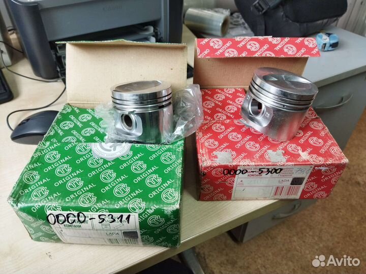 Поршни с пальцами и без ваз