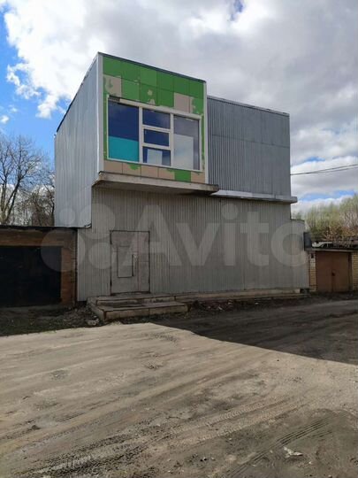 Гараж, > 30 м²