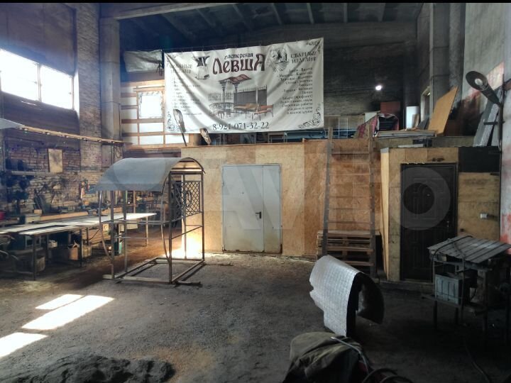 Склад, 300 м²