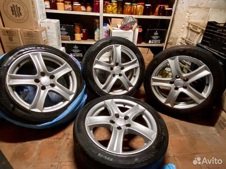 Колеса лето 225 45 r17 Volvo