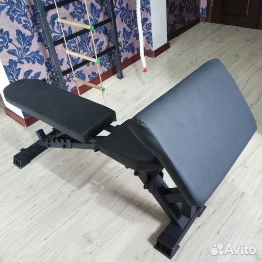 Атлетическая скамья многофункциональная