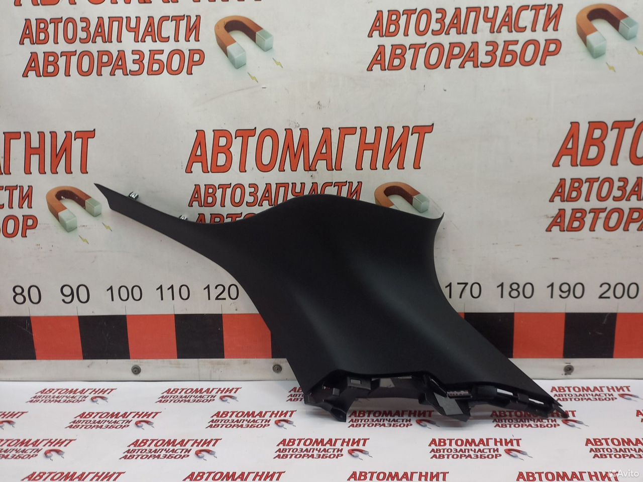 Обшивка стойки задняя правая Джили Монжаро