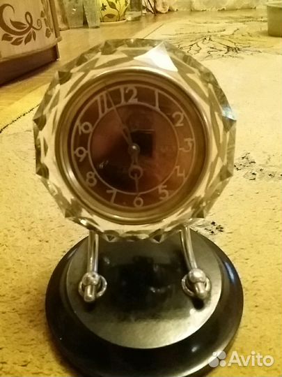 Настольные часы
