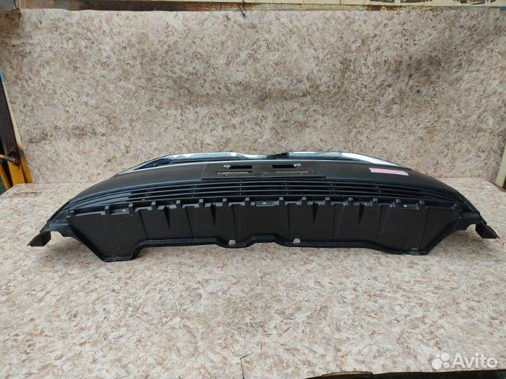 Решетка бамперная toyota sienta