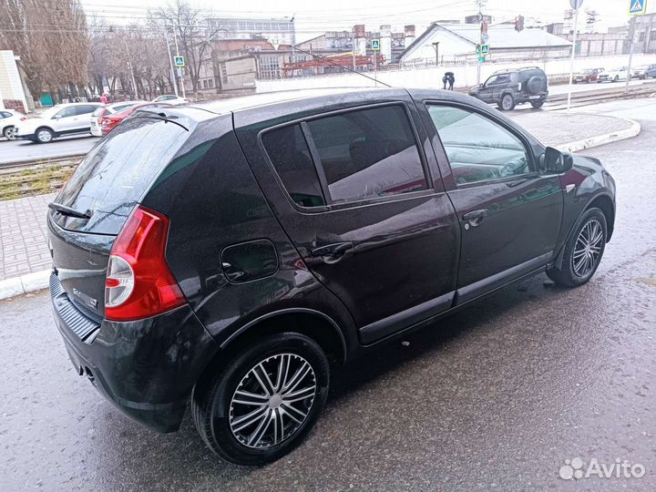 Renault Sandero 1.4 МТ, 2010, 200 000 км