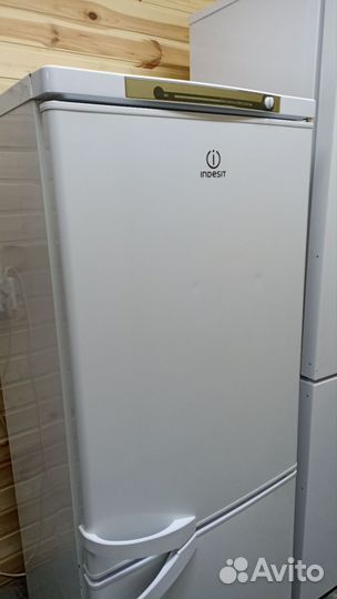 Холодильник Индезит 1,5м