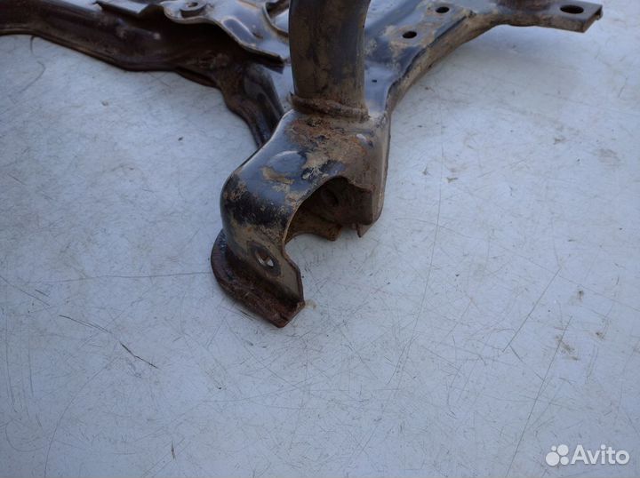 Подрамник Форд Фокус 2