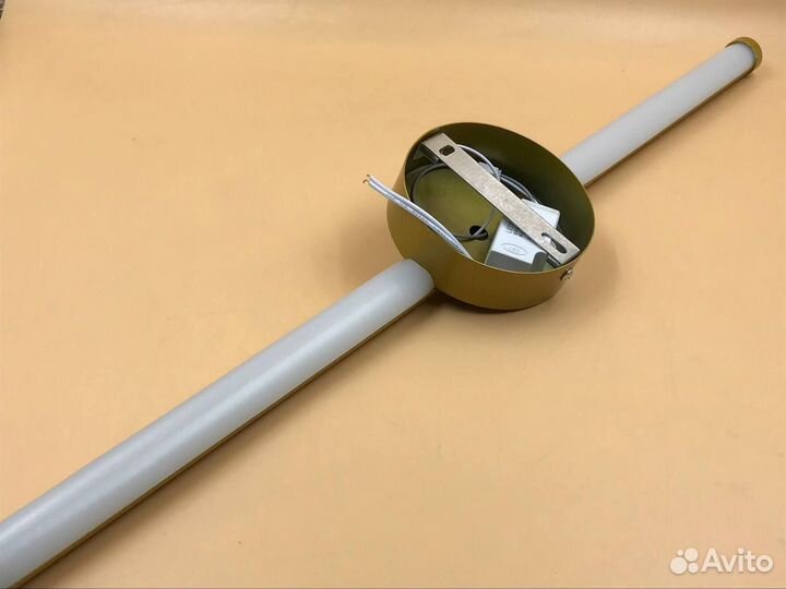 832385 LED светильник настенный