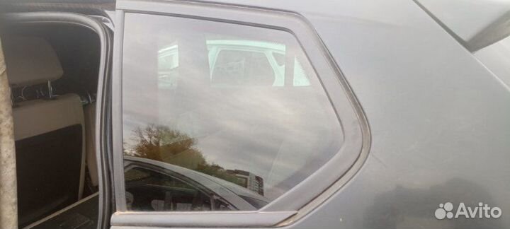 Стекло кузовное глухое заднее левое Bmw X3 F25