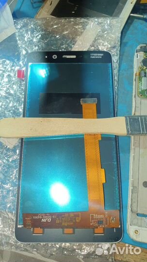 Дисплей и тачскрин TP-link neffos x1 TP-902A