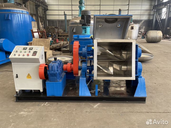 Смеситель с Z образными лопастями 300 литров