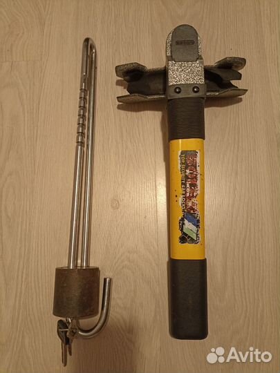 Противоугонный замок на руль блокиратор Solex