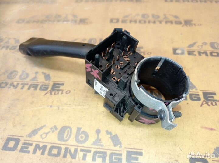 Переключатель поворотников подрулевой Audi A6 C5