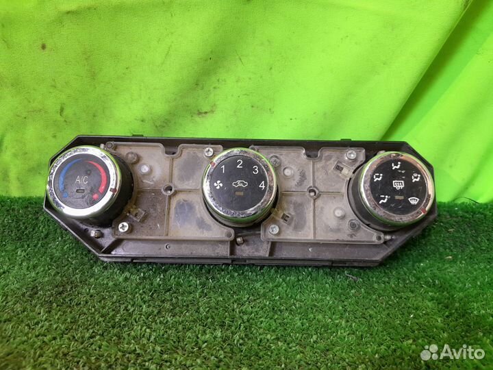 Блок управления климатом geely ec6