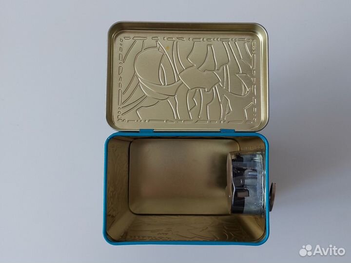 Шкатулка банка жестяная из под чая Hilltop