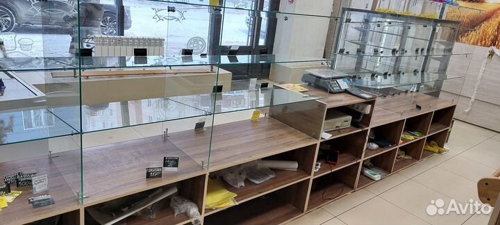 Кондитерская витрина