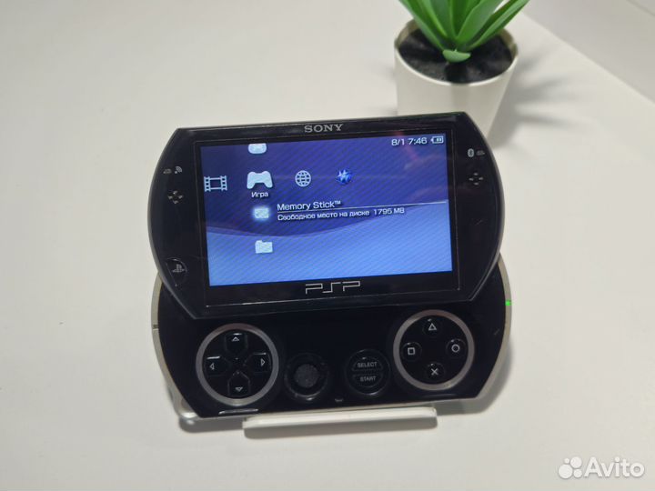 Sony PSP Go прошитая