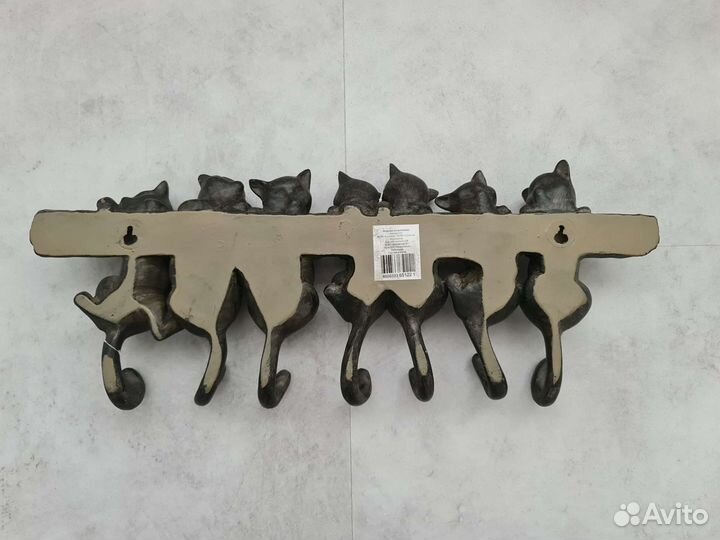 Вешалка декоративная кошки