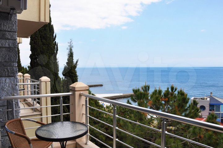 Квартира-студия, 42 м², 4/4 эт.