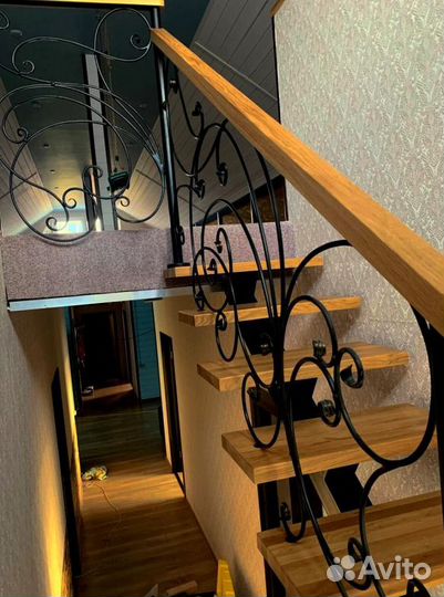 Г-образная лестница