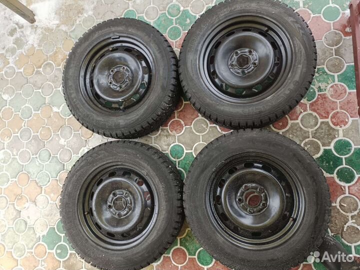 Nokian Tyres Hakkapeliitta 4 195/65 R15