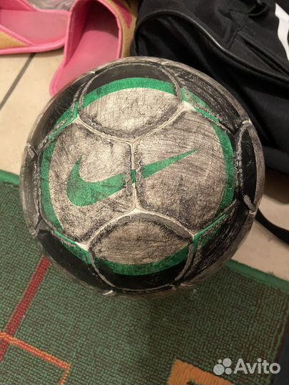 Футбольный мяч