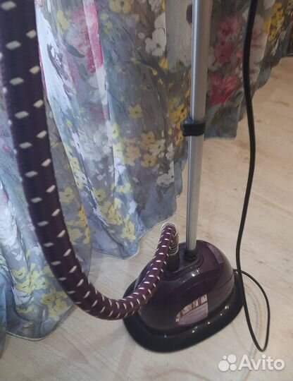 Отпариватель для одежды вертикальный