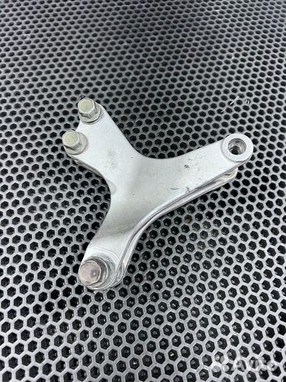 Крепление двигателя Yamaha YZ 450F 2007-2009