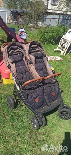 Коляска для двойни